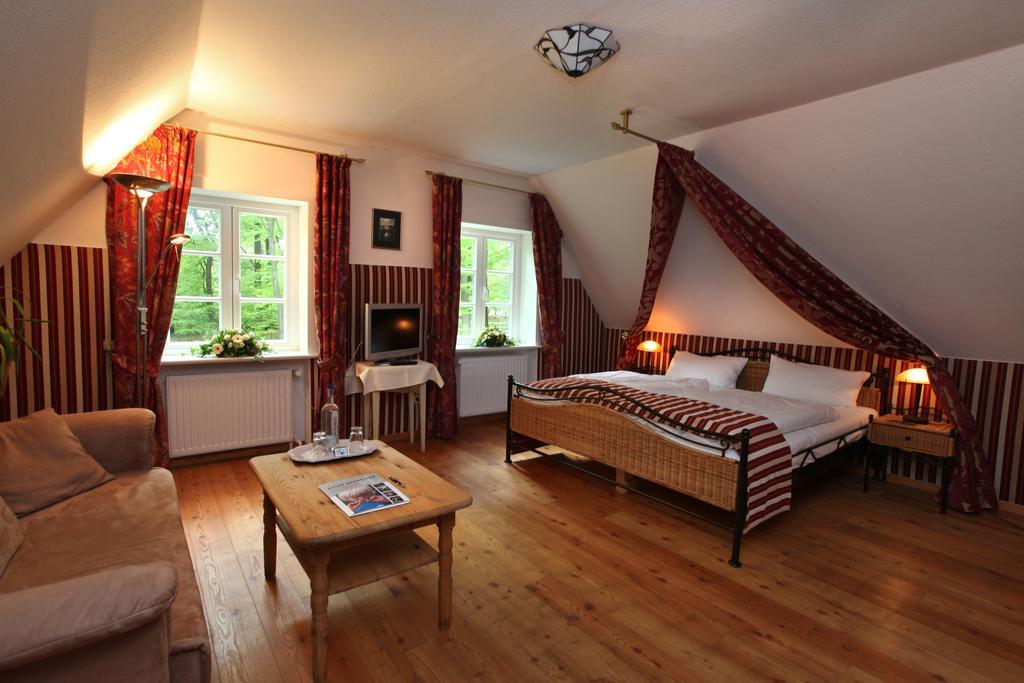 Hotel Hof Tuetsberg Bispingen Pokoj fotografie